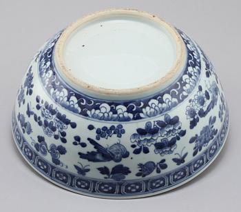 BÅLSKÅL, porslin, Kina, 1800-tal.