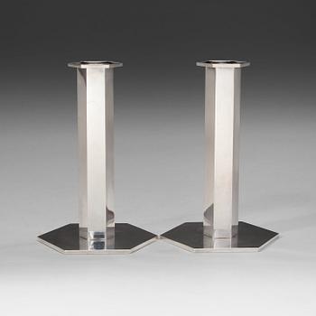 338. A pair of Wiwen Nilsson sterling candlesticks, Lund 1974.