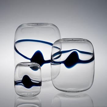 TIMO SARPANEVA, A SET OF THREE ARTGLASS VASES, 3041. Blues. Signed Timo Sarpaneva, 24/1987, 65/1985, 33/1987.