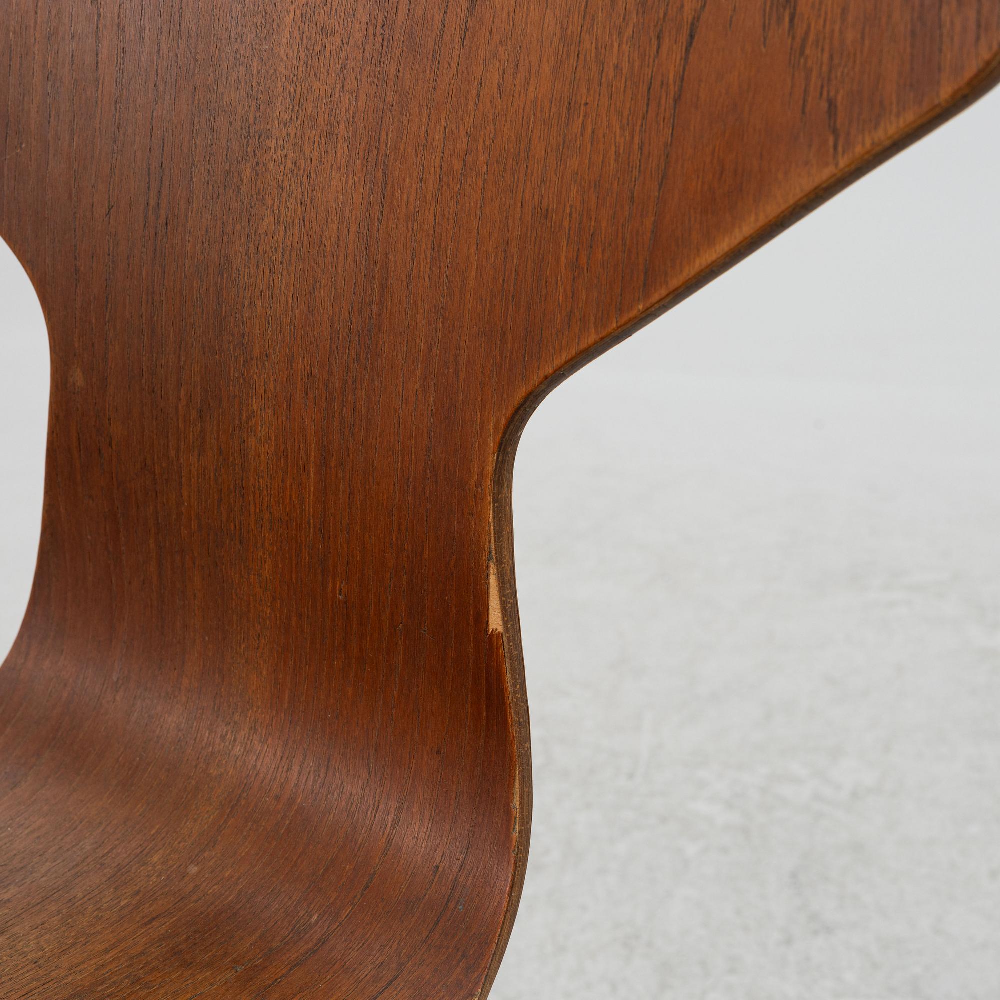 Arne Jacobsen, stol, "Grand Prix", Fritz Hansen.