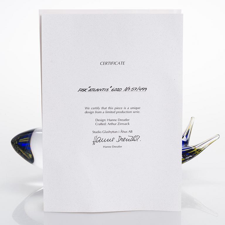 Skulptur, glas, signerad, formgivare Hanne Dreutler, glasblåsare Arthur Zirnsack, Studio Åhus 2002.