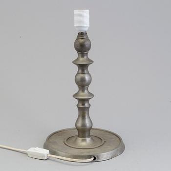FIRMA SVENSKT TENN, a pewter table lamp, Stockhom, 1925.