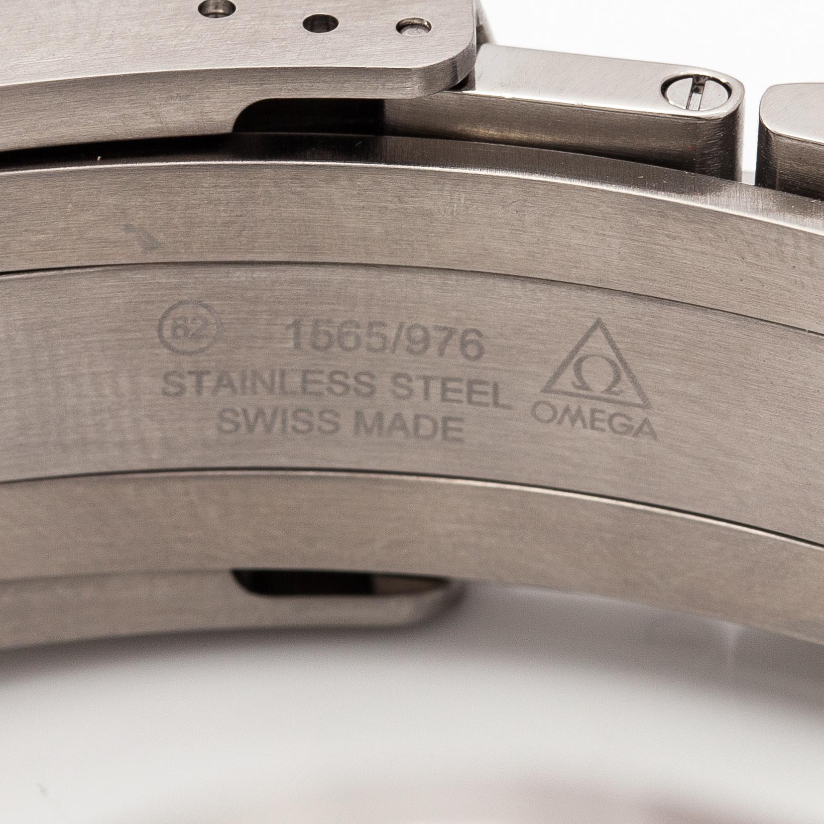 Omega, Speedmaster, Racing, rannekello, 40 mm.