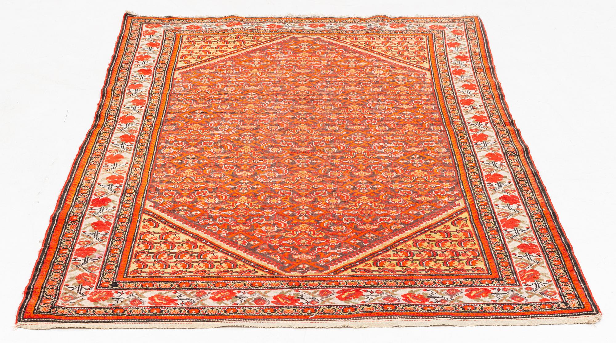 Matta, Malajir, semiantik, ca 197 x 134 cm.