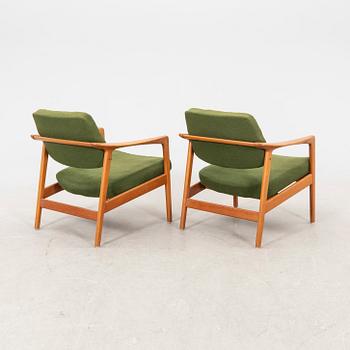 Folke Ohlsson, a pair of 'Ascot' oak chairs, Dux, 1960's.