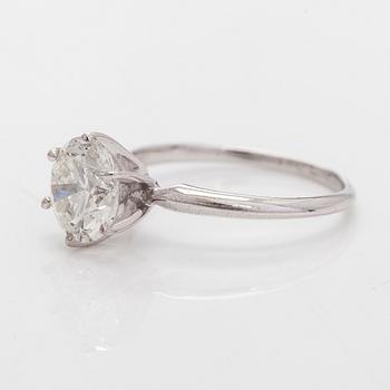 Sormus, solitaire, briljanttihiottu timantti 2,03 ct, 18K valkokulta.