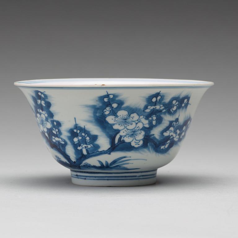 A blue and white bowl, Qing dynasty, Kangxi (1662-1722), with Chenghua six character mark.