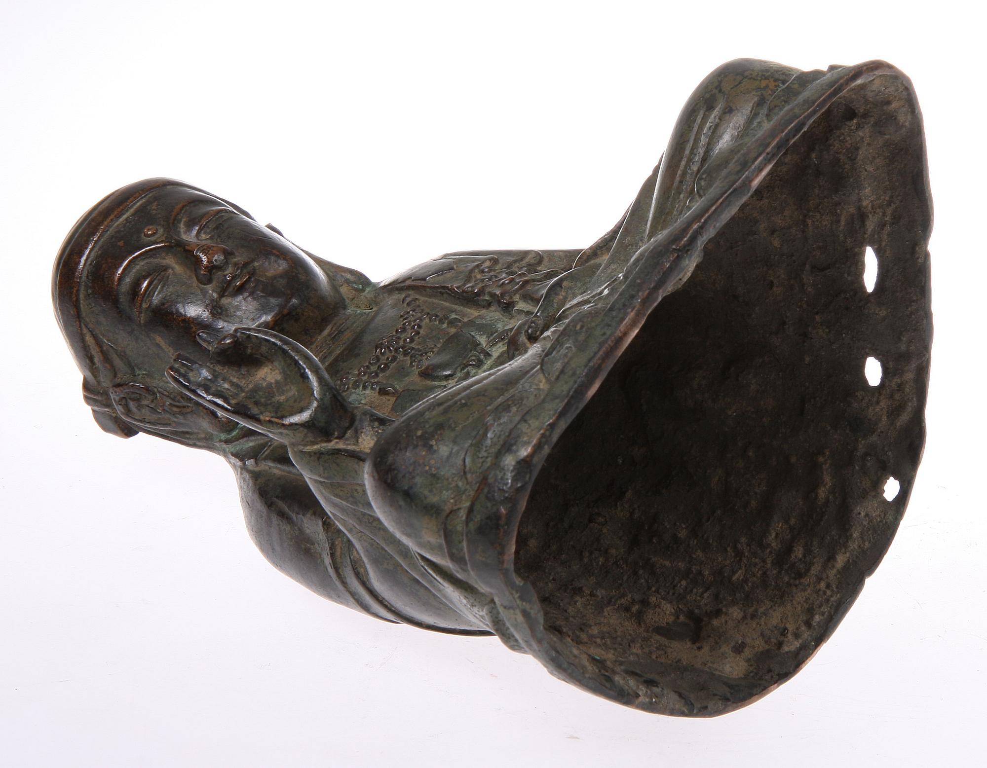 BUDDHAFIGUR, brons, Kina, troligen 1600/1700-tal.