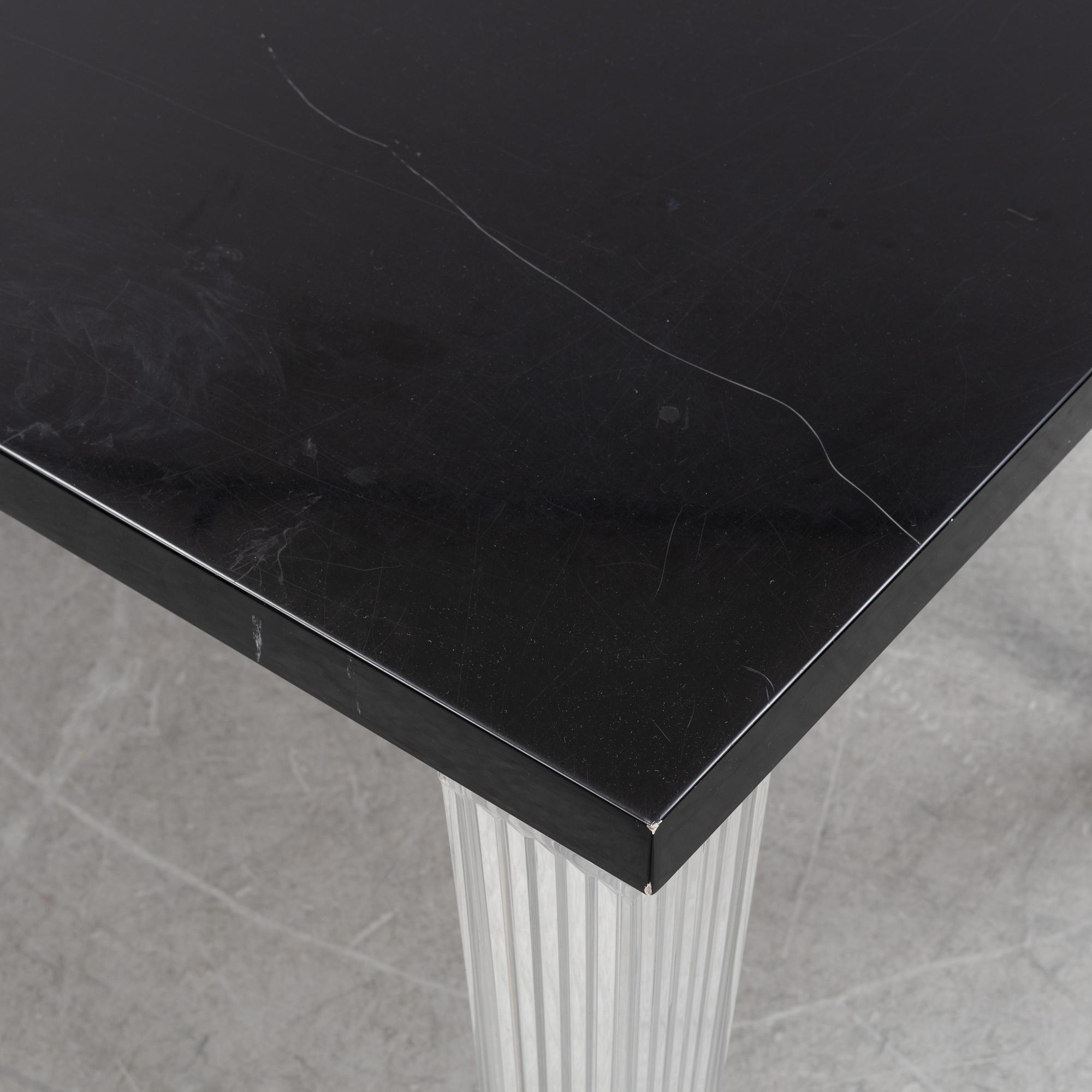 Philippe Starck, bord, "Top Top", Kartell, Italien.