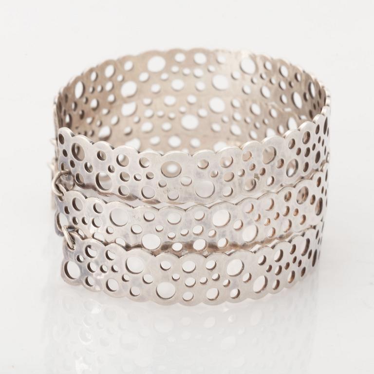 Liisa Vitali, armring, sterlingsilver, Finland.