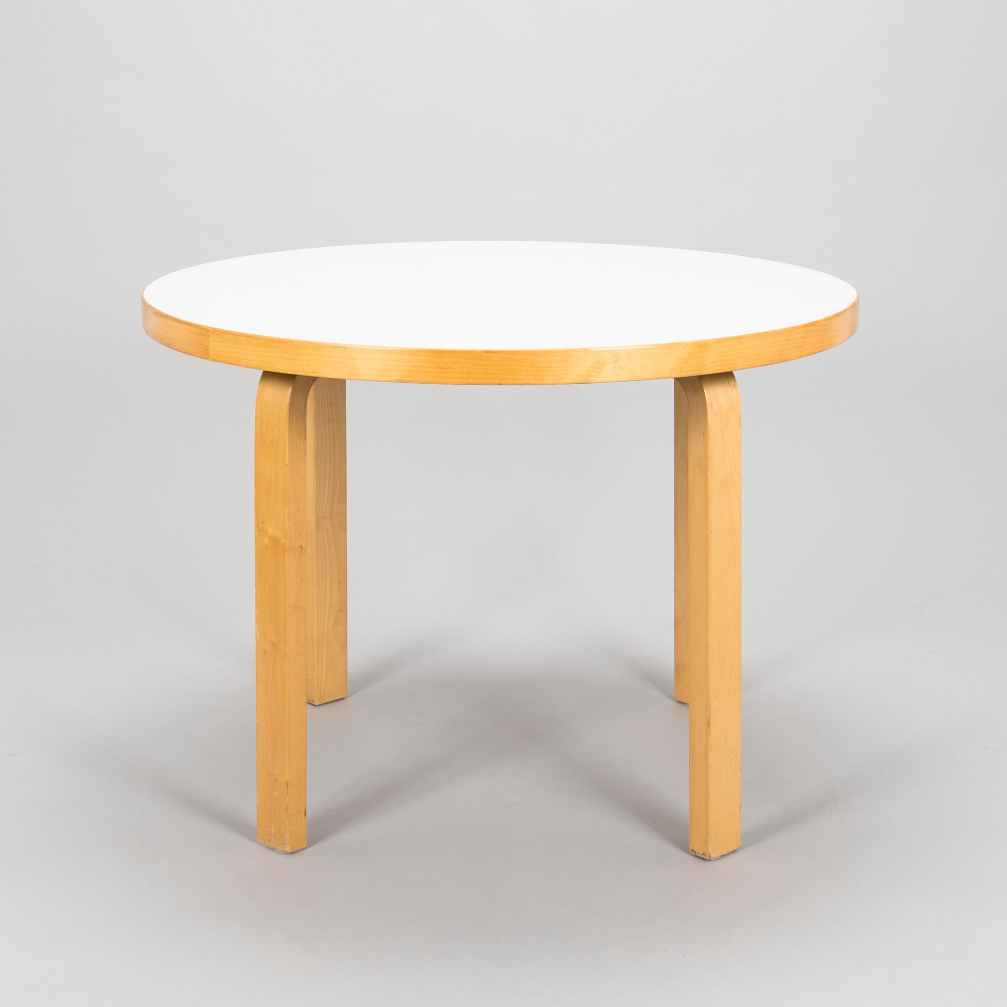 Alvar Aalto, Pöytä, malli 90A, Artek, 1900-luvun loppu.