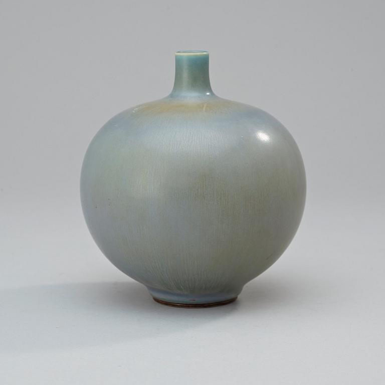 A Berndt Friberg stoneware vase, Gustavsberg Studio 1962.