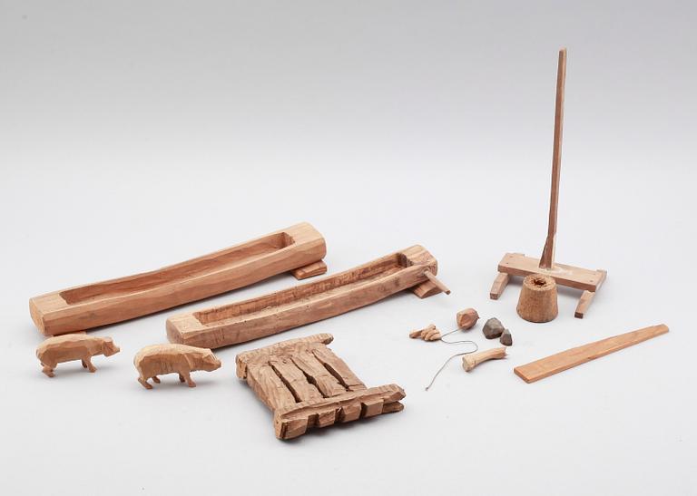 AXEL PETERSSON DÖDERHULTARN, samling dekorelement, snidat trä, stämpelsignerade.