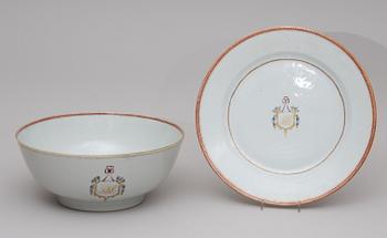 BÅLSKÅL MED FAT, porslin. Kina, 1700-tal.