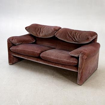 Vico Magistretti, sofa, "Maralunga".