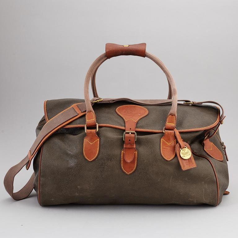 MULBERRY, a scotchgrain leather bag.