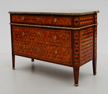 BYRÅ, gustaviansk stil, 1800-tal.