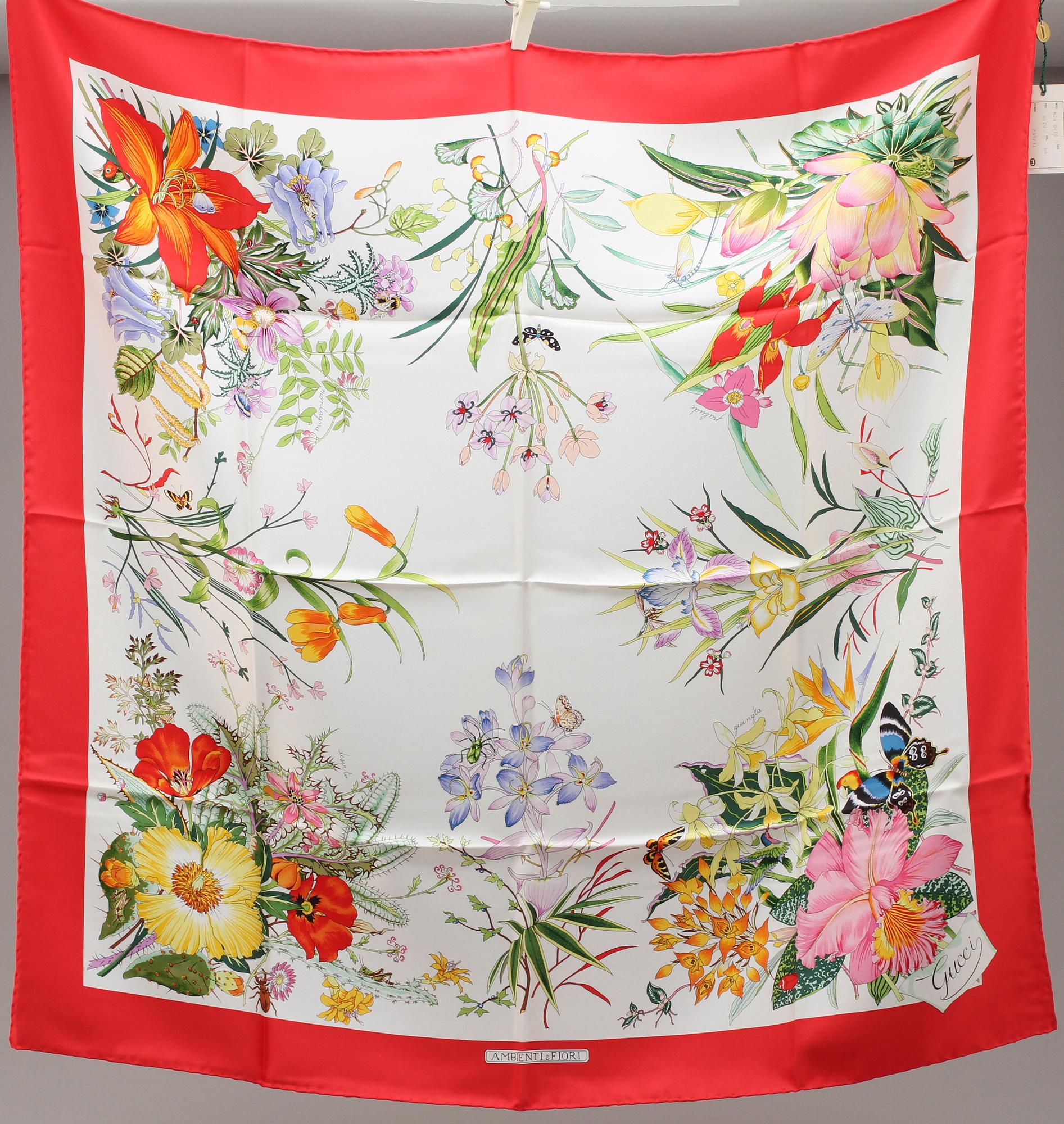SCARF, siden, Gucci, 1900-talets fjärde kvartal.
