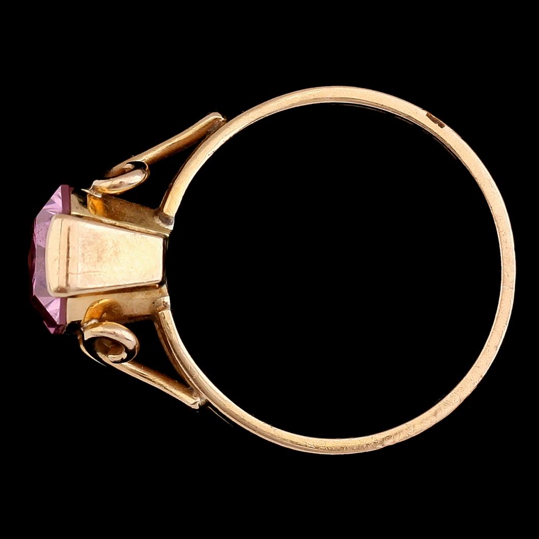 RING, 18 k guld, Pers Guldsmedja, Norrköping 1994. Vikt 6 g.