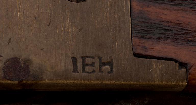 PEPPERBOX, mässing med valnötsskaft, stämplad IEH, J. Engholm (1820-1918) Ödestugu.