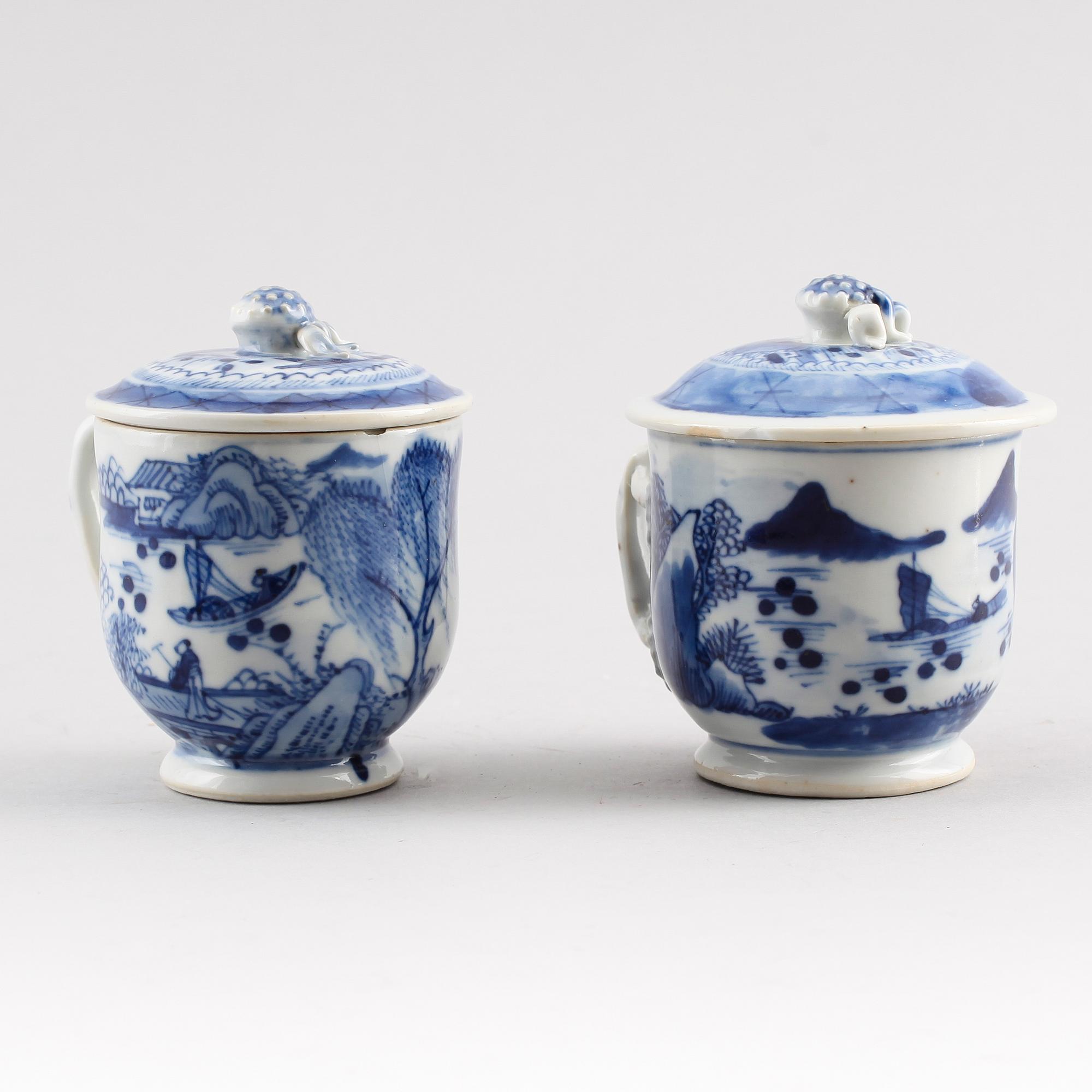 CREMEKOPPAR MED LOCK, 2 st, porslin, Kina, 1800-tal.