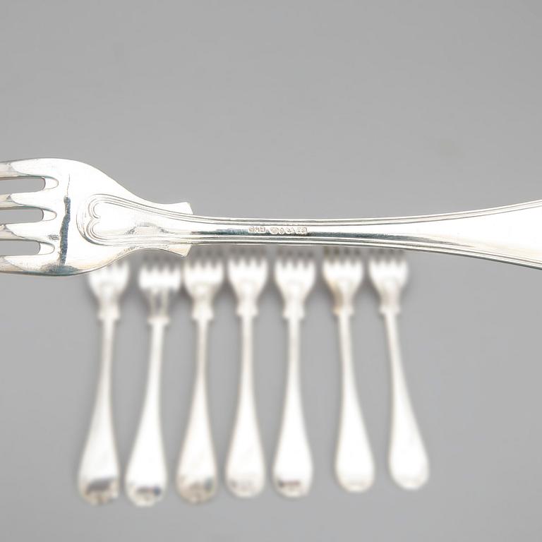 BORDSGAFFLAR,  8 st, silver, GAB, Stockholm, 1938. Totalvikt 477 gram.