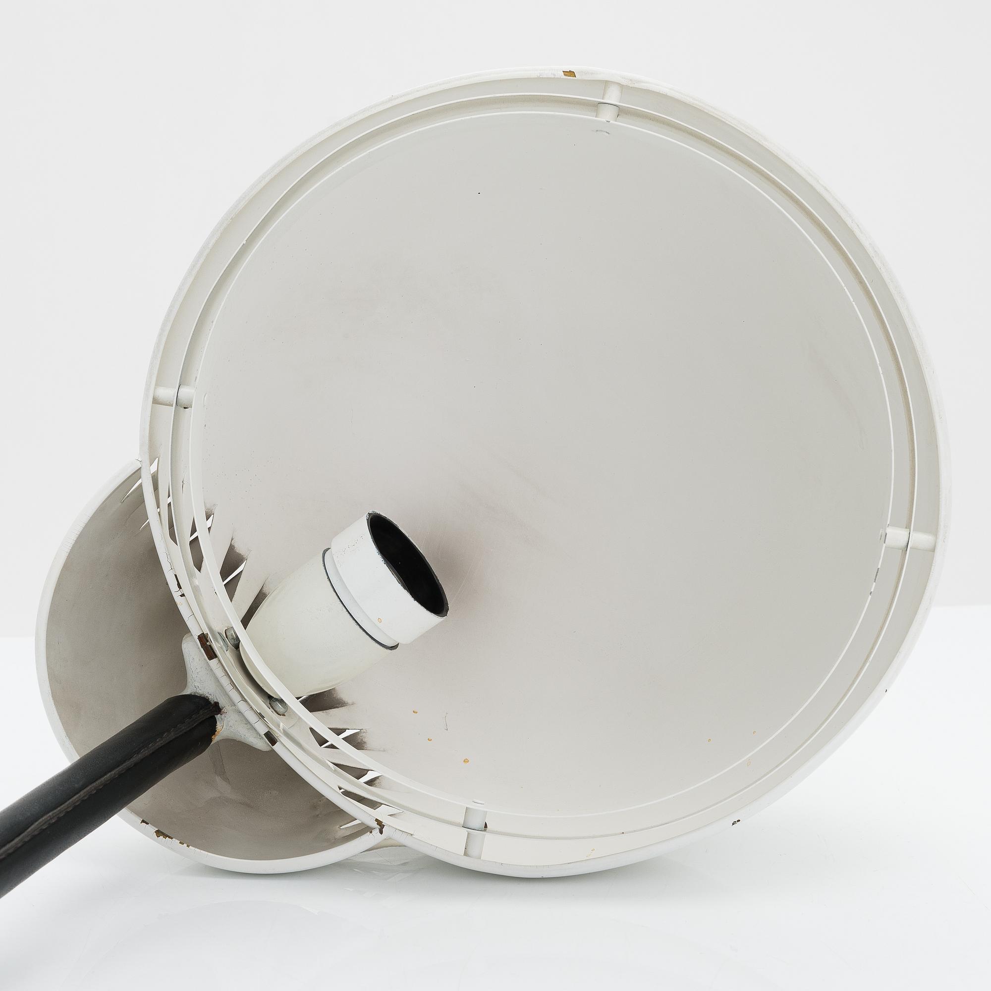 Alvar Aalto, a 'A704' table lamp for Valaistustyö.