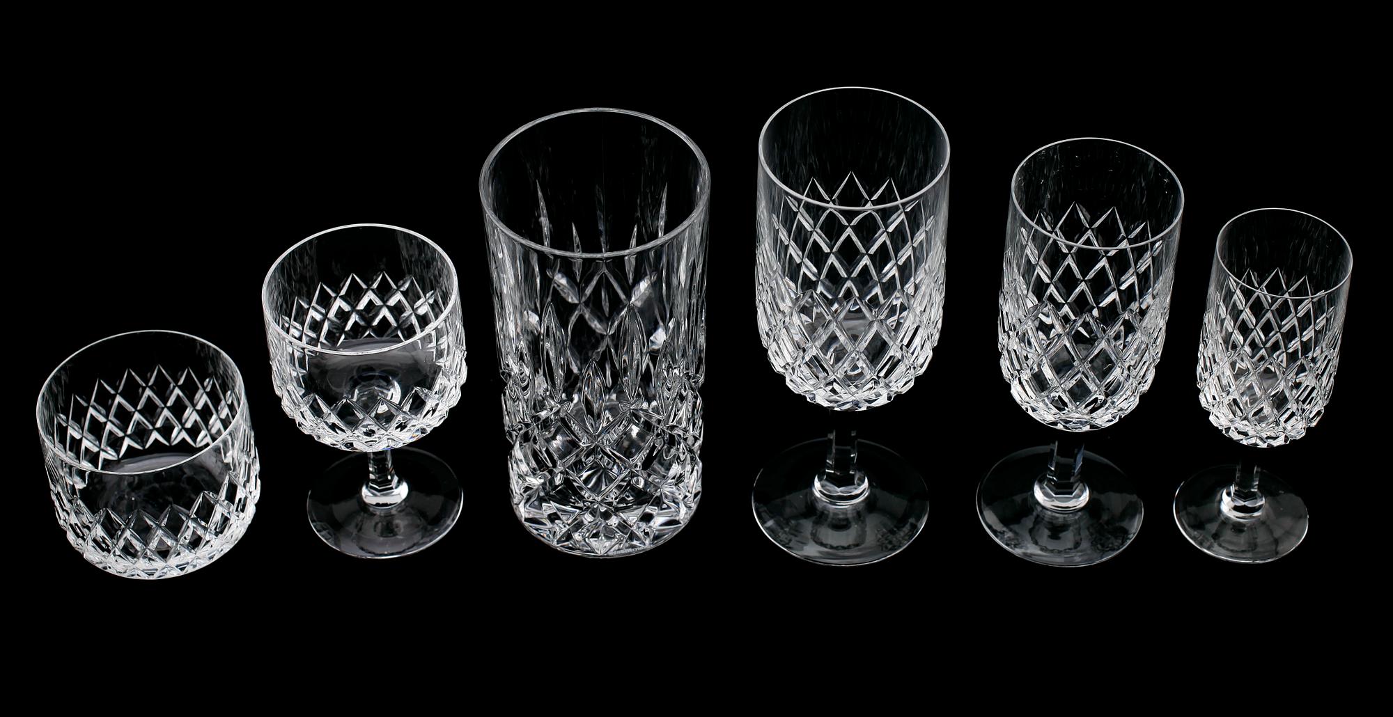 SERVISGLAS, 29 + 4 delar, 1900-talets andra hälft.