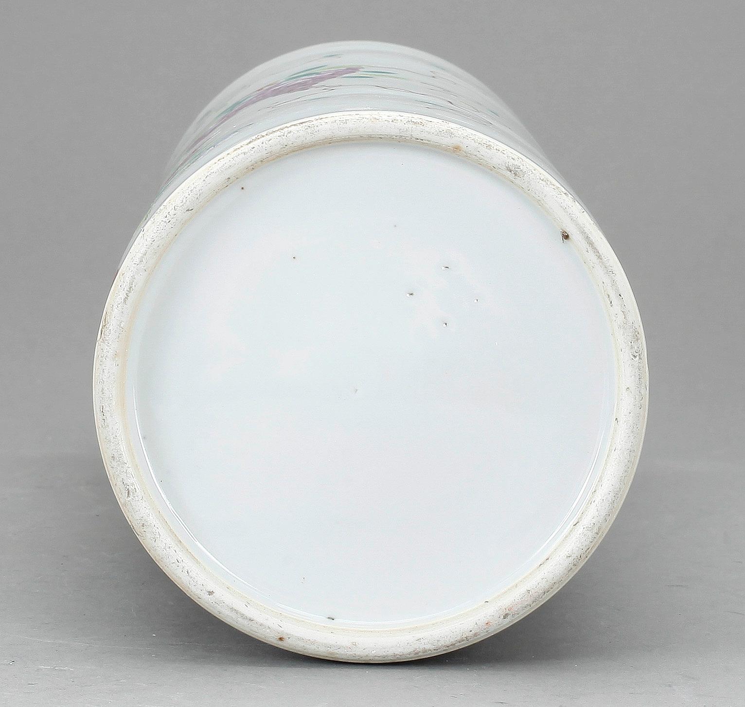 PERUKVAS, porslin, Kina, 1900-tal.