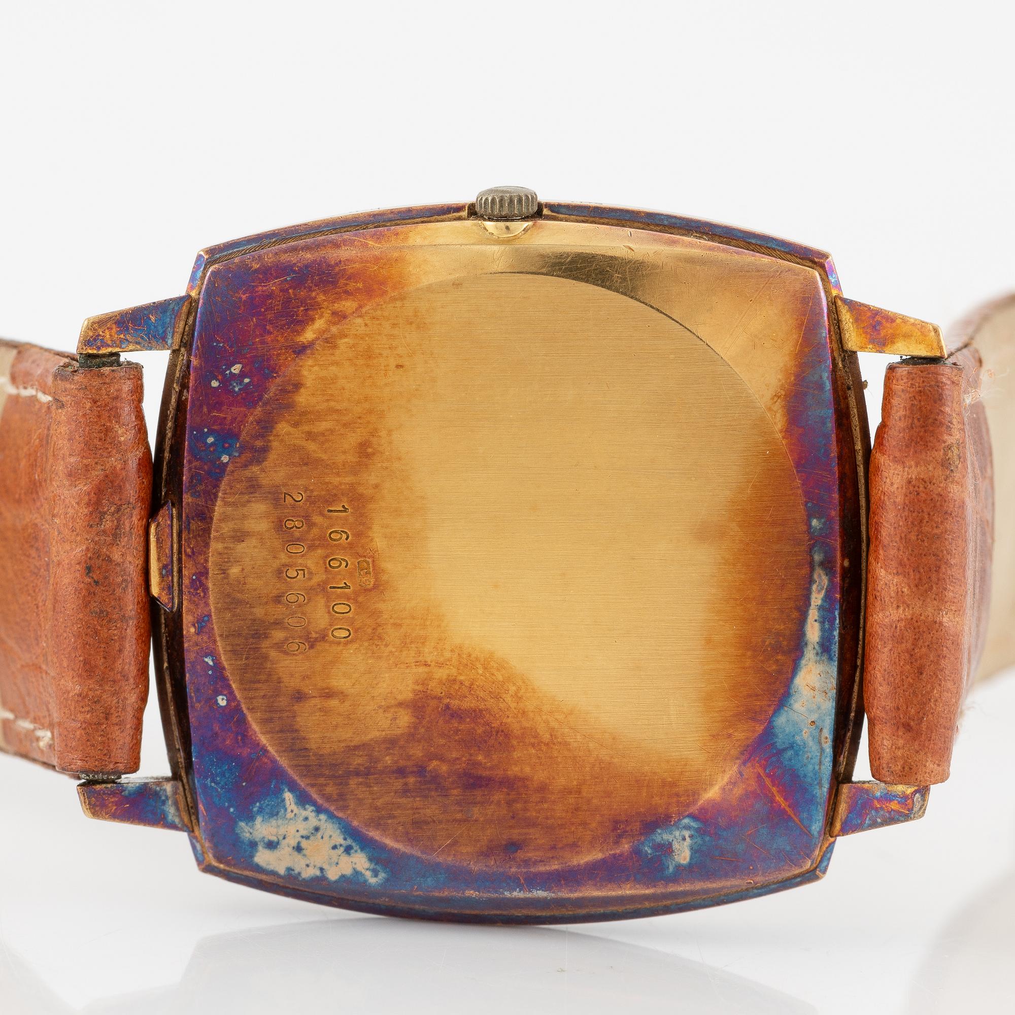 Universal Geneve, Golden Shadow, wristwatch, 32 x 32 mm.