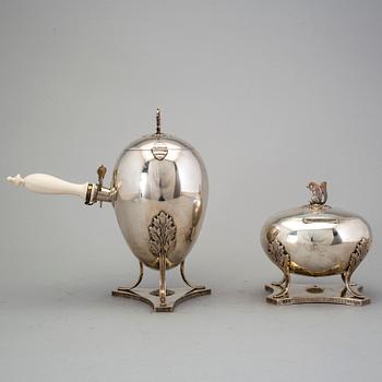 silver coffee pot with ivory handle and sugar bowl by CG Hallberg, Stockholm 1981 and 1920. Weight ca 1681 grams.