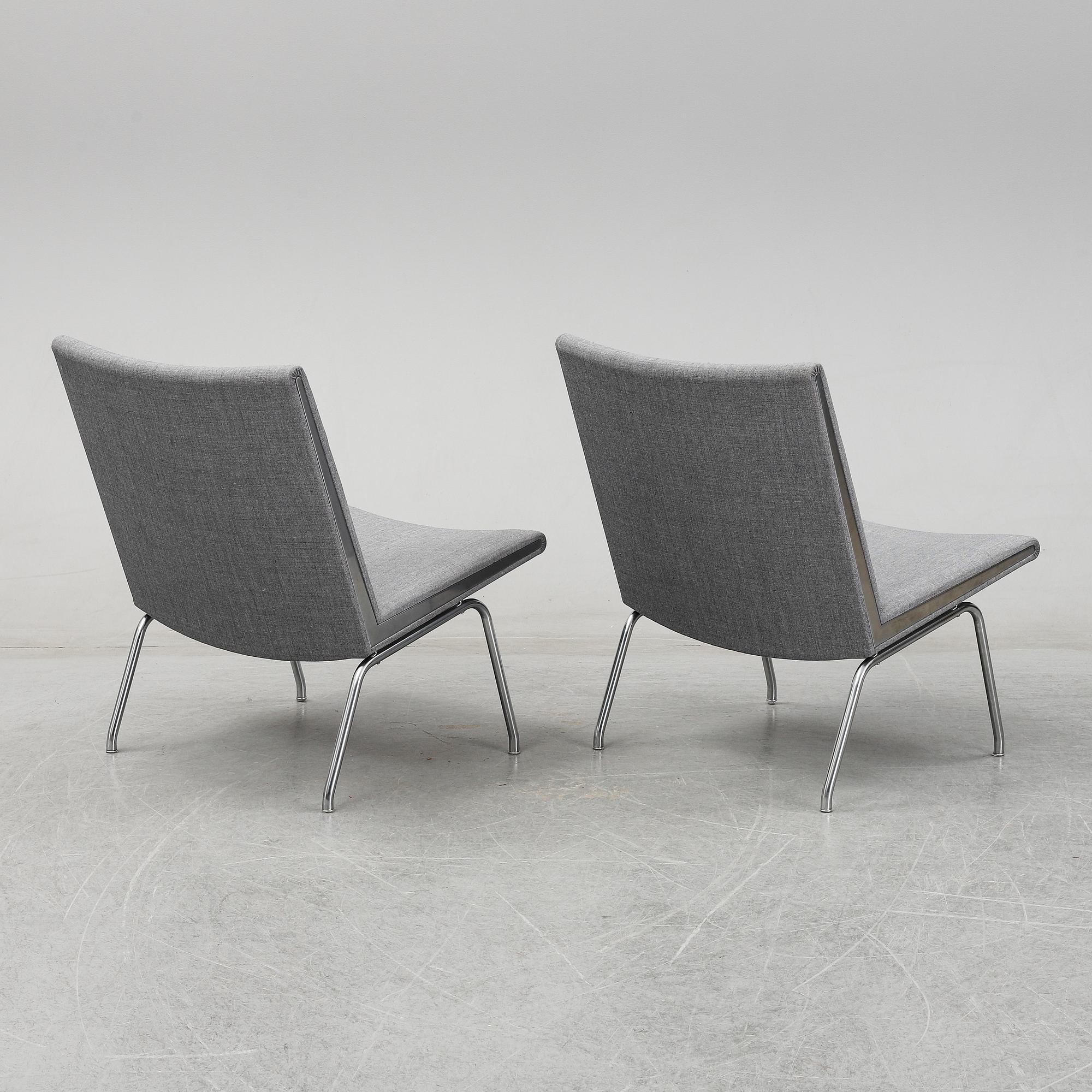 Hans J Wegner, a apir of 'Kastrup Airport Lounge Chair' for AP stolen.