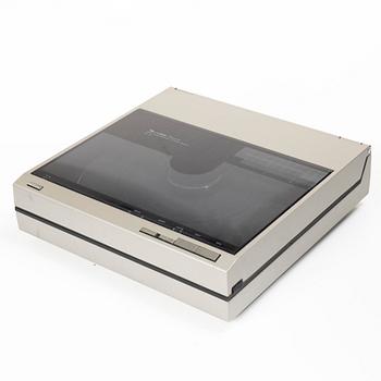 Vinyl record player, Technics Quartz SL-10, Matsushita Electric, Japan, 1979–1985.