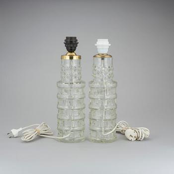 BORDSLAMPOR, ett par, glas, 1900-talets andra hälft.