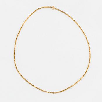 Cartier, an 18K gold necklace.