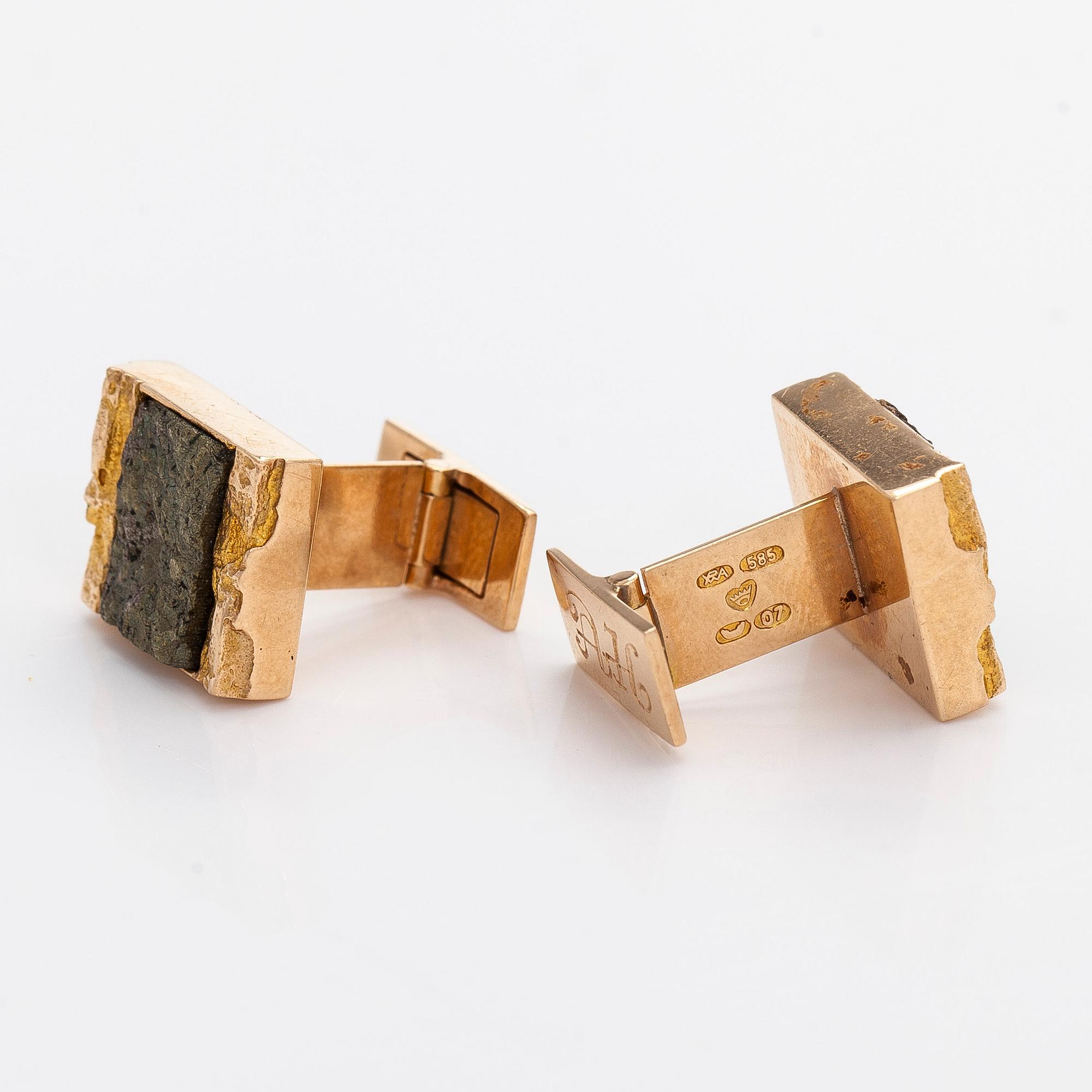 Björn Weckström, kalvosinnapit, ”Kultakivi”, 14K kultaa, kuparimalmi, Lapponia 1967.