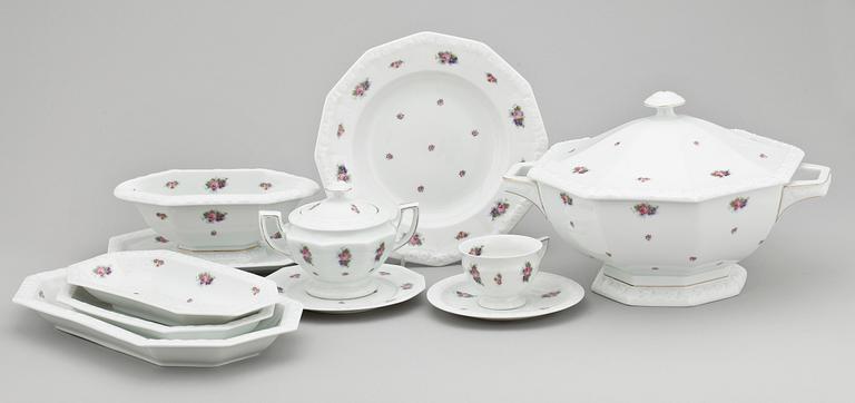 MAT- och KAFFESERVIS, 82 delar, porslin, "Maria", Rosenthal. 1900-talets andra hälft.