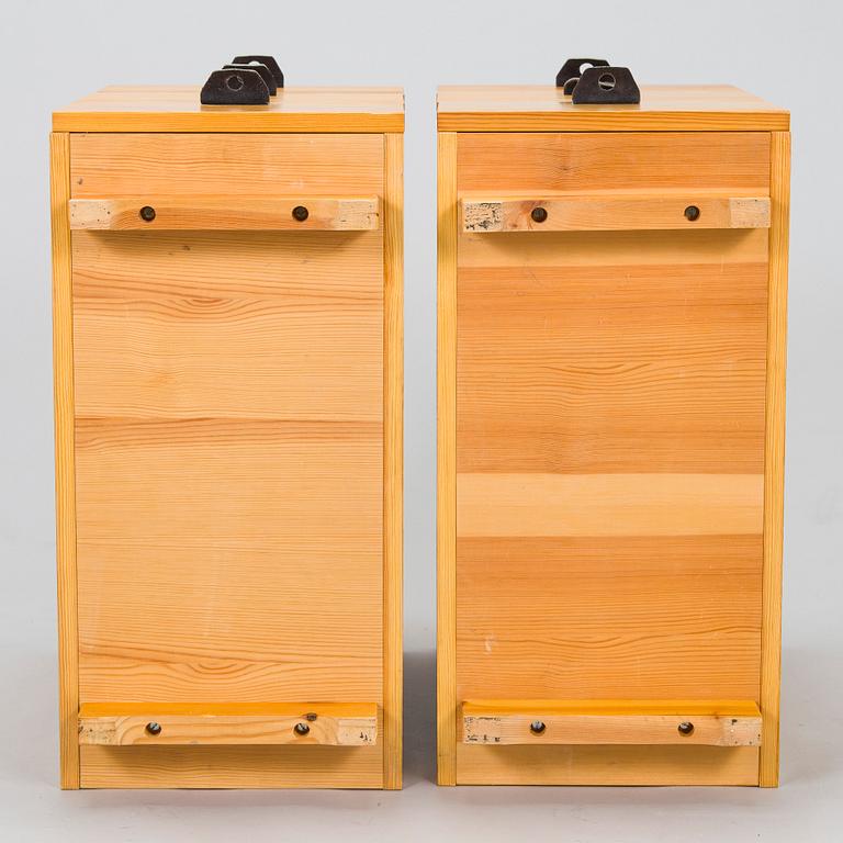 Olle Pira and Kurt Häfeli, a pair of 1970s drawers/bedside tables for Laukaan Puu.