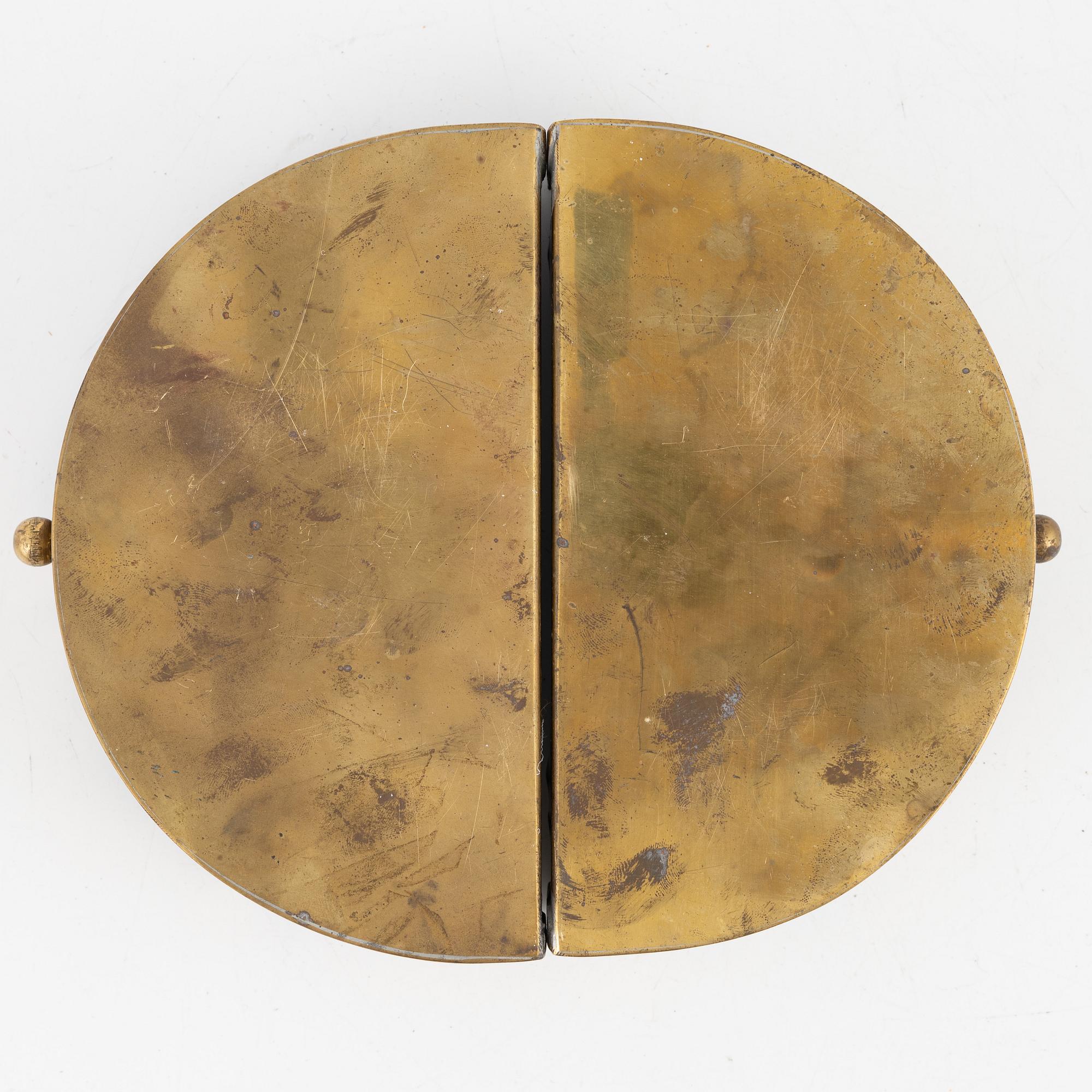 A Swedish Modern glass wall lamp, first half of the 20th Century.