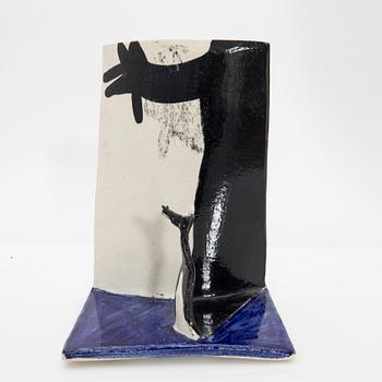 Timo Sarvimäki, Skulptur, "Skugglek", Rörstrand, 1970-tal.