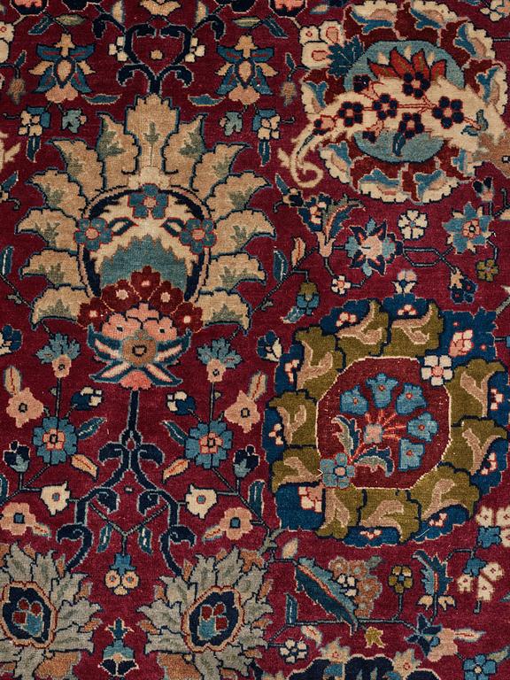 Matto, semi-antique Tabriz, ca 413,5 x 328,5 cm.