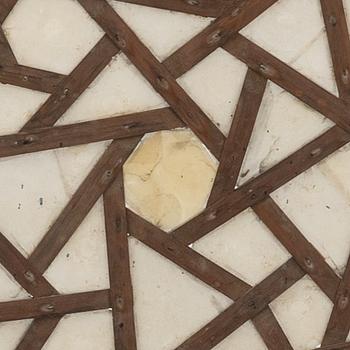 Skärmar två stycken, trä och papp. Kina, sen Qingdynasti/tidigt 1900-tal.