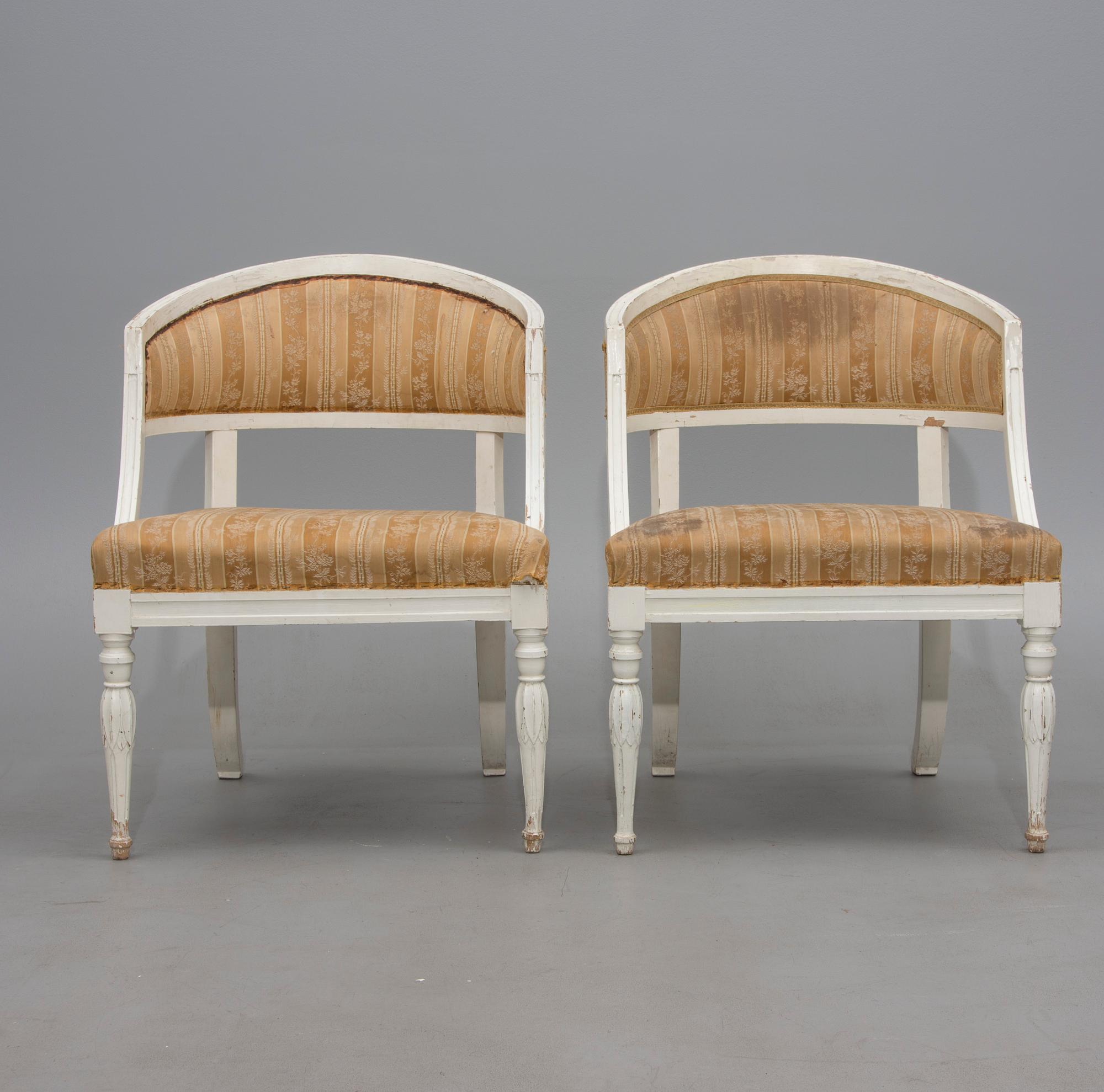 BALJFÅTÖLJER, ett par, gustaviansk stil, 1900-talets början.