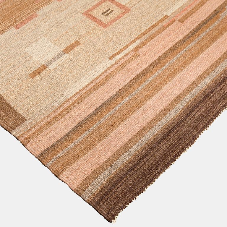 Laila Karttunen, karvalankamatto, Aaltosen Mattokutomo, Kiikka 1930-luku. Noin 300 x 200 cm.