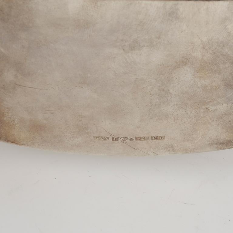 ASK, sterlingsilver, Staffan Nilsson, Falun 1989. Vikt 509 gram.