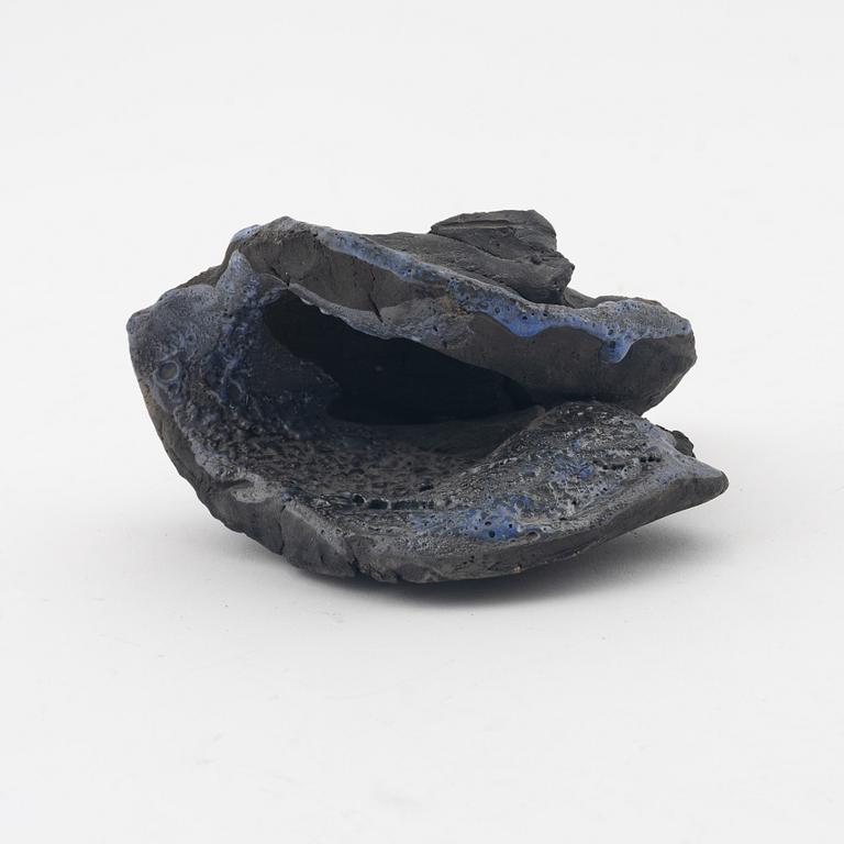 Henrik Allert, sculpture, stoneware.