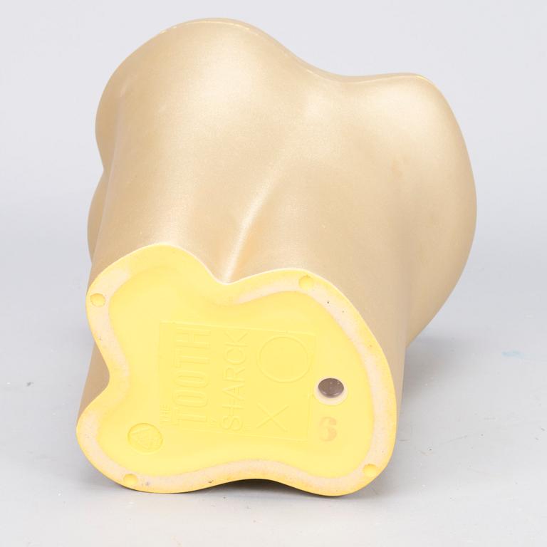 RAHI, "The Tooth Stool", design Philippe Starck, muovia.