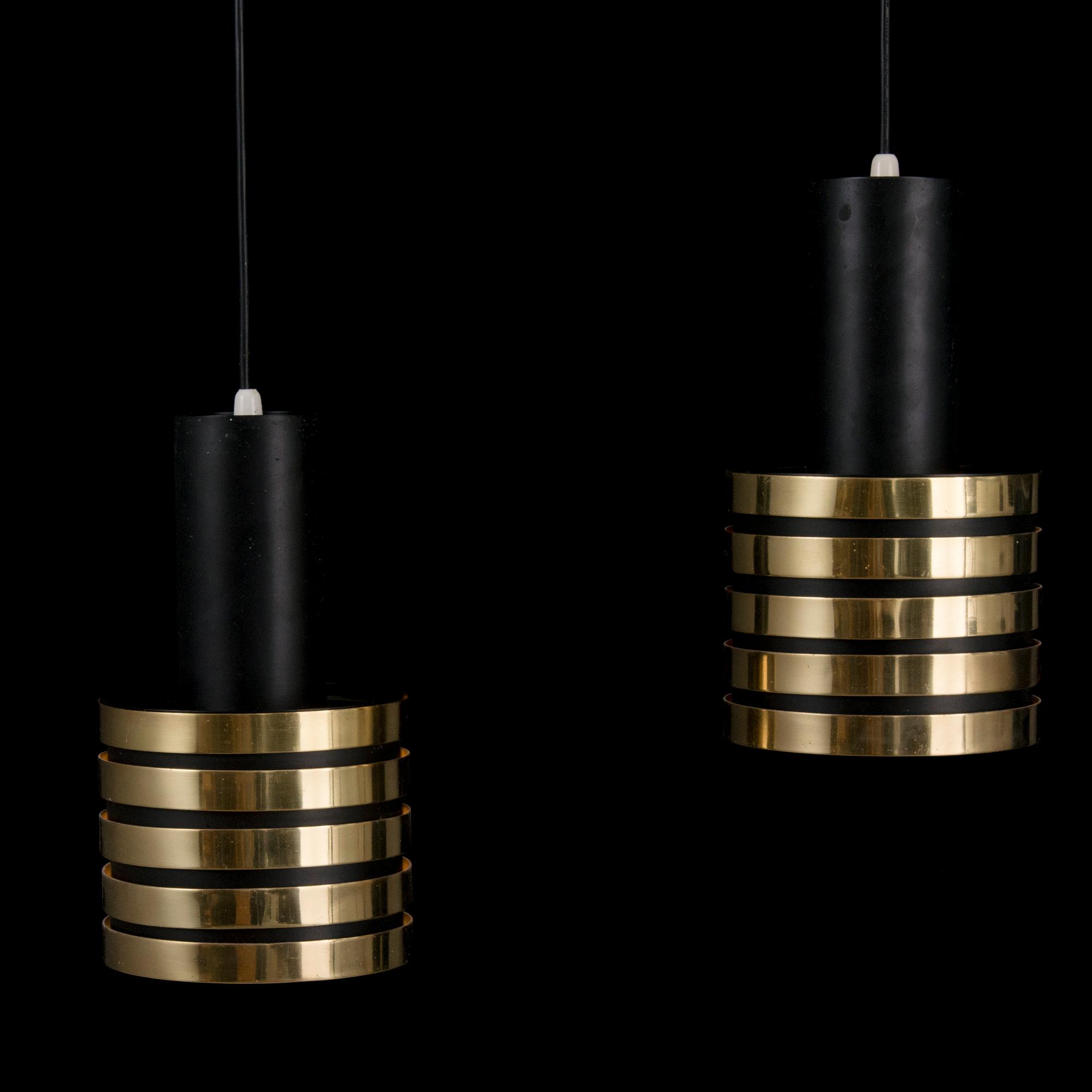 PAAVO TYNELL, kattovalaisinpari, malli K2-49, Taito, 1900-luvun puoliväli.