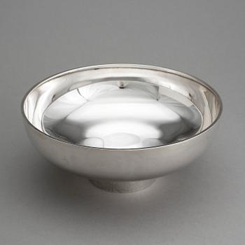 SKÅL, silver, Bengt Liljedahl, Stockholm  1975. Tot vikt ca 354 gram.