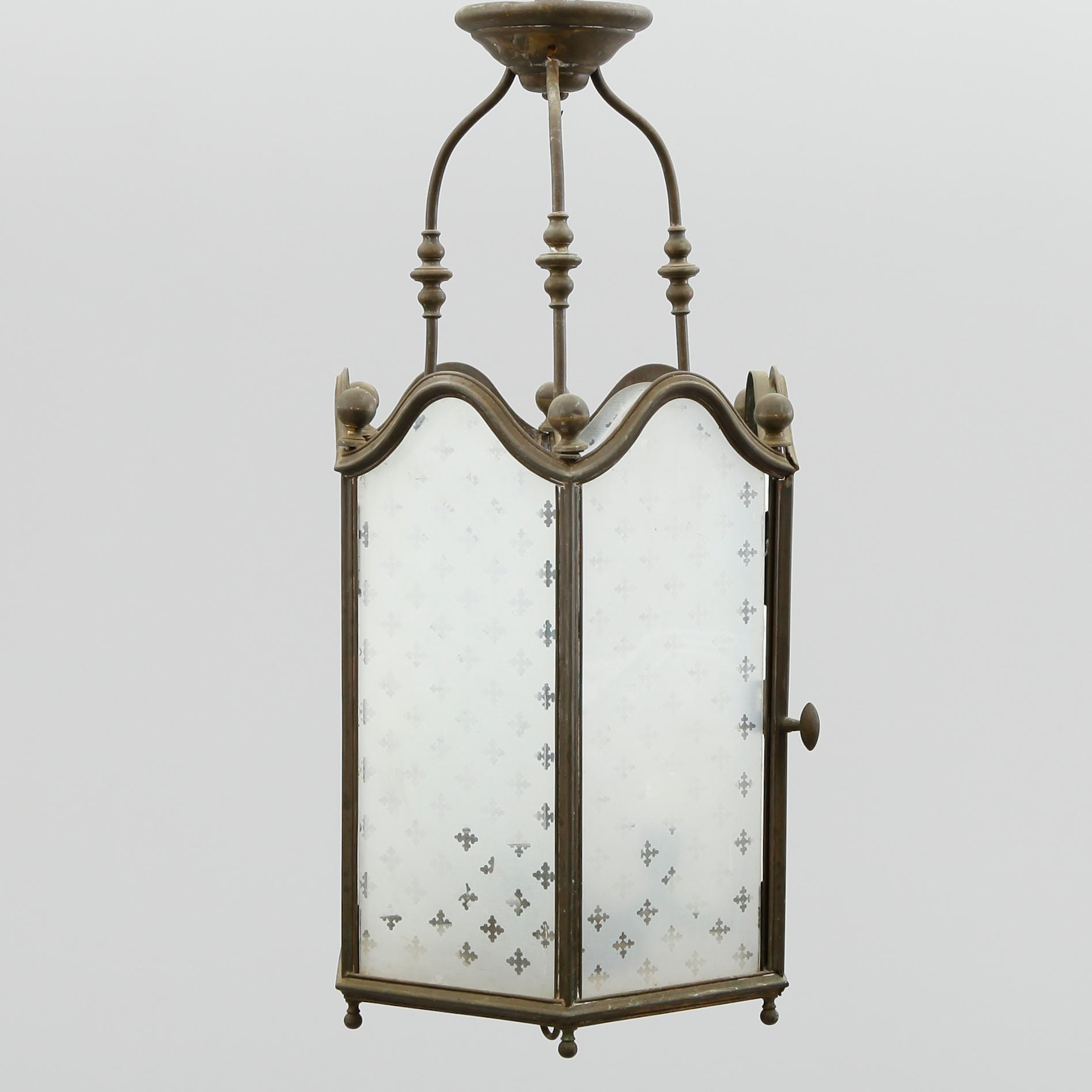 TAKLYKTA, 1800-tal. Höjd 60 cm.